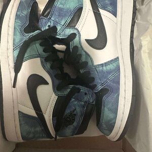Nike Teal and White High-Tops